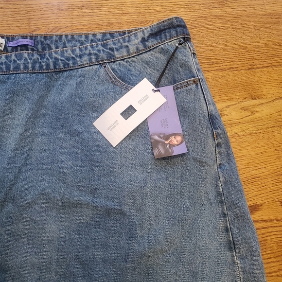 NWT Future Collective Kahlana Barfield Brown Asymmetrical Mini Skirt 28W/30W - Picture 6 of 8